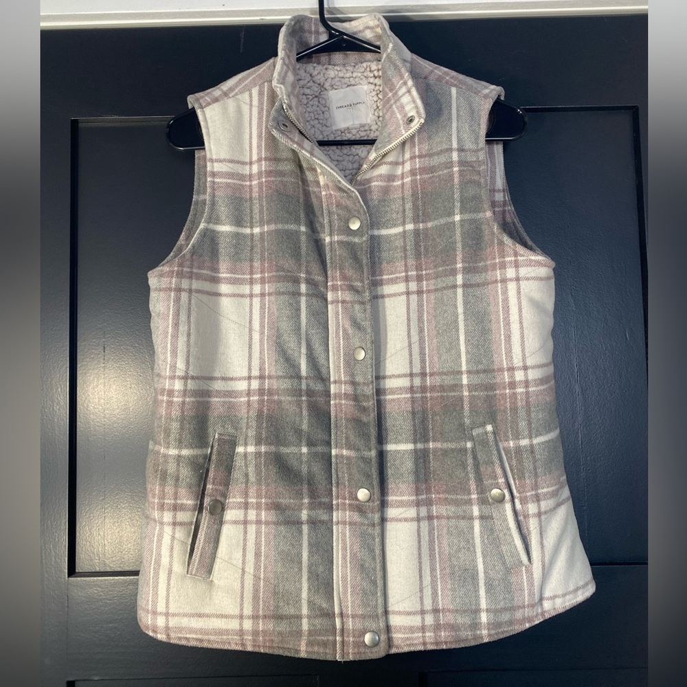 4/$16 Thread & Supply Vest